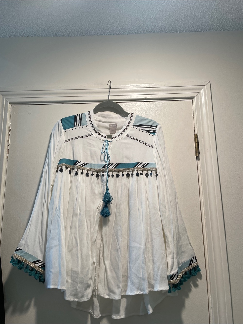 Chico's White Teal Tie Open Dangle Stud Bead  Black Teal Embroidery Swing Jacket